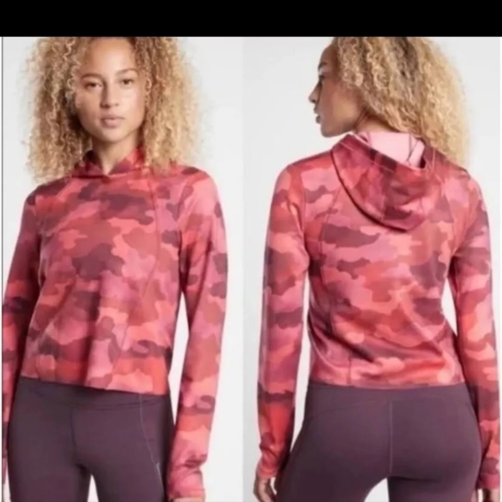 Athleta Pinnacle Cropped Hoodie Mantra Print Size Large
